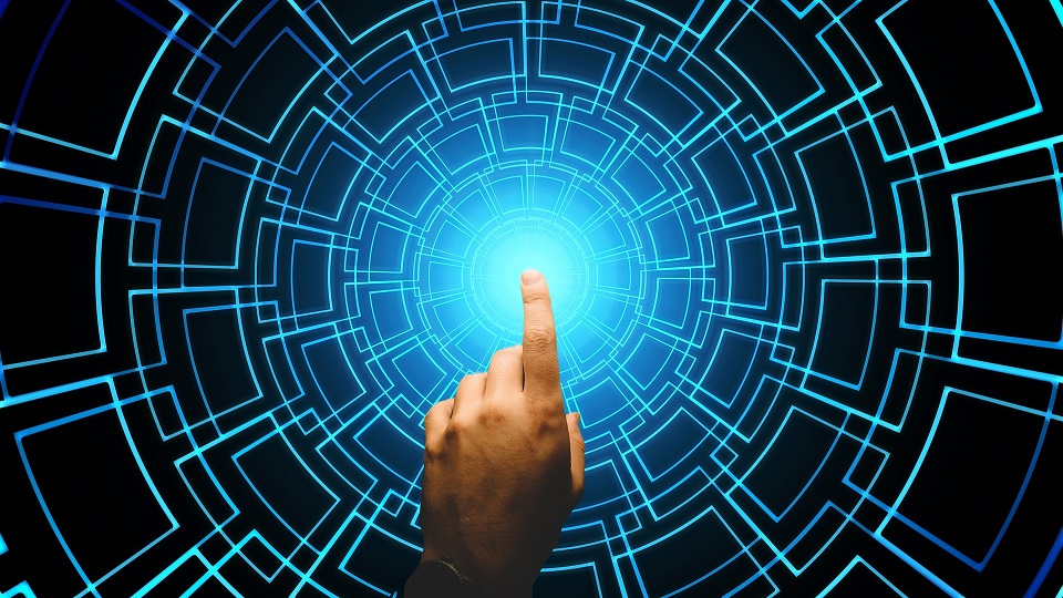 Deloitte: új alapokra helyezik az AI-modellek a vállalati IT-stratégiákat