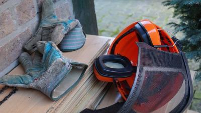 Alig több mint 300 ezren alkották Magyarország potenciális munkaerő-tartalékát 2025 végén