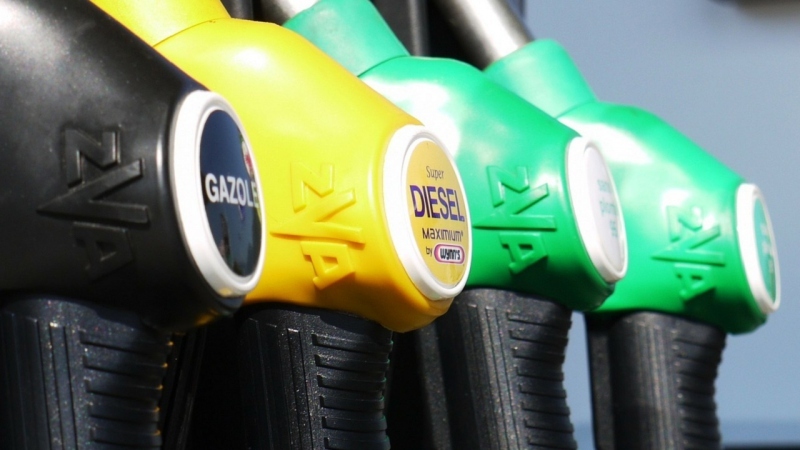 700 forint alatt a benzin literenkénti ára