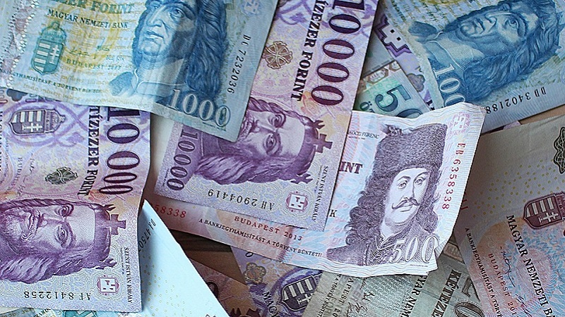 563 600 forint volt az „átlag magyar” bruttó bére 2022 novemberében