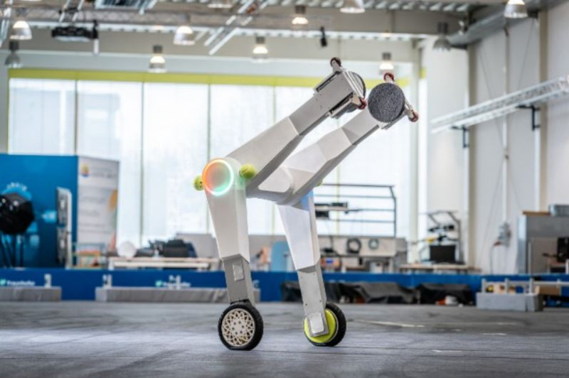 Sikeresen tesztelték az evoBOT autonóm robotot