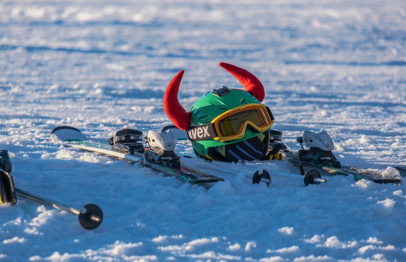 Így lehetünk biztonságban a téli sportok űzése közben is